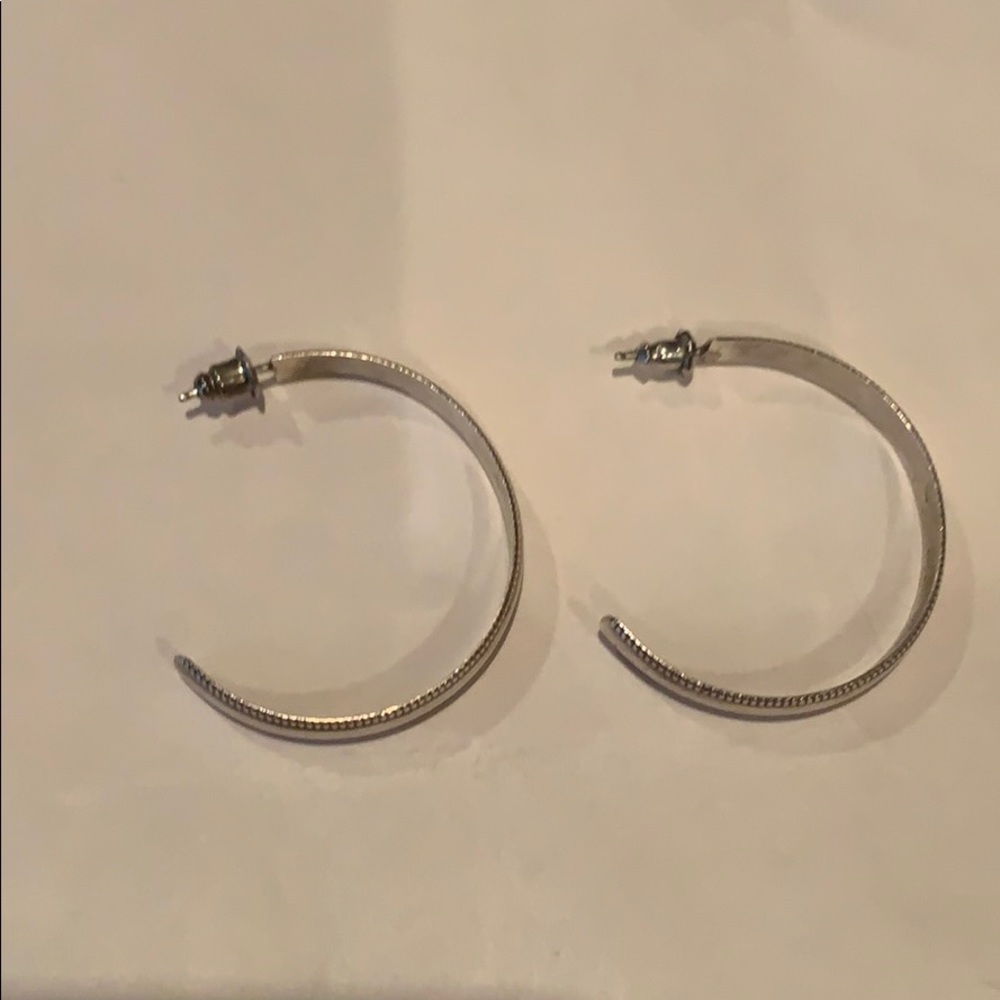 Silver earrings - Picture 2 of 3